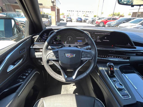 2023 Cadillac Escalade Sport