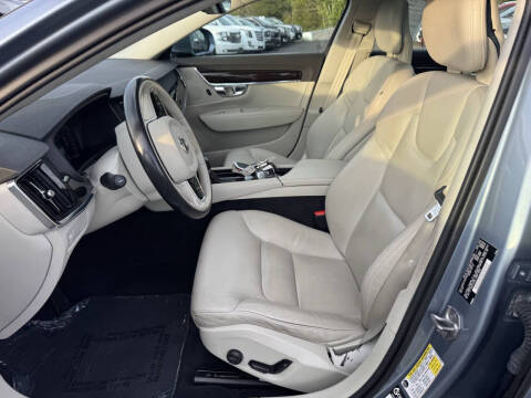 2018 Volvo S90 T5 Momentum