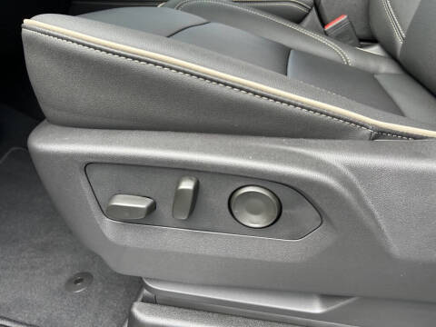 2025 GMC Yukon XL Elevation