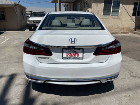 2016 Honda Accord LX