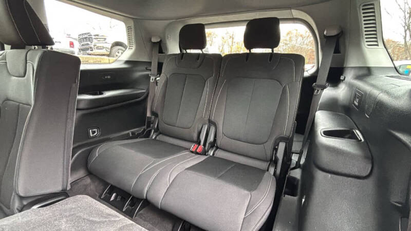 2021 Jeep Grand Cherokee L Laredo