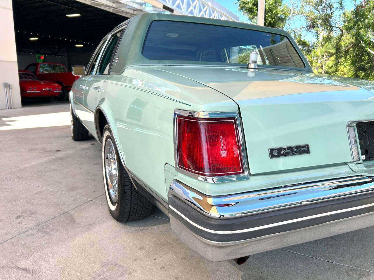 1977 Cadillac Seville 13