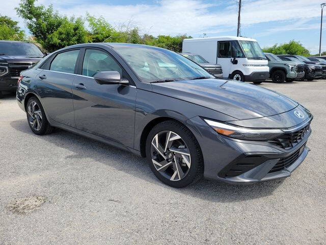 2024 Hyundai Elantra Limited