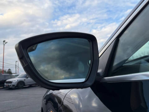 2019 Audi e-tron quattro Prestige