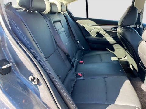 2023 Infiniti Q50 Luxe