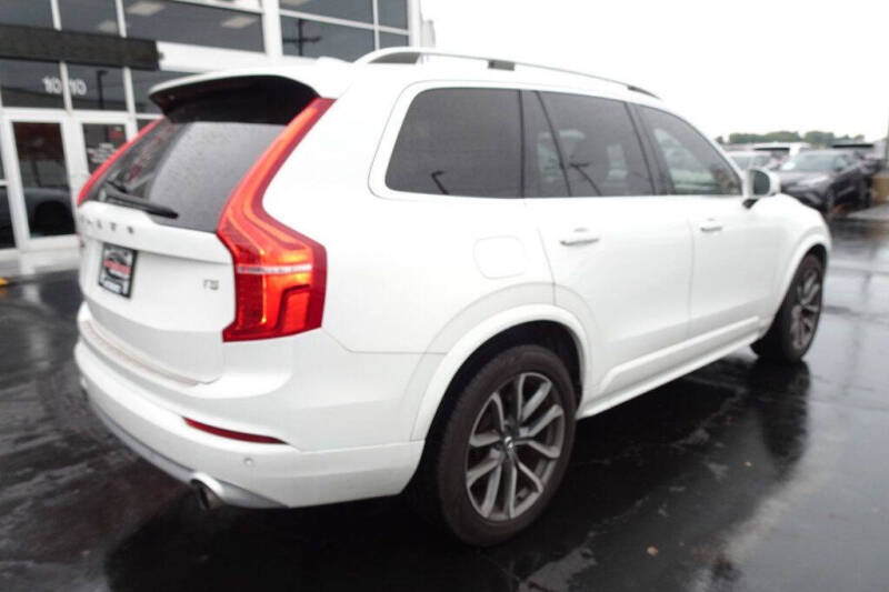 2019 Volvo XC90 T5 Momentum
