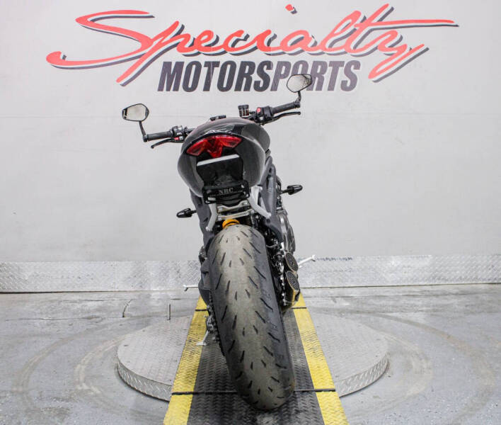 2022 Triumph Speed Triple 1200 RS