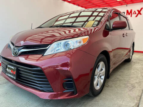 2020 Toyota Sienna for sale at Auto Max of Ventura in Ventura CA