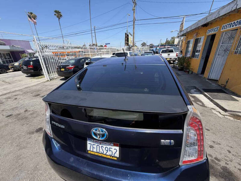 2014 Toyota Prius Three