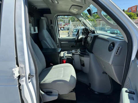 2013 Ford E-Series E-150