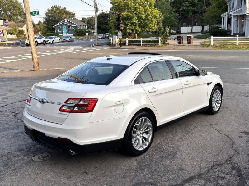 2015 Ford Taurus Limited