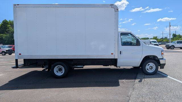 2027 Ford E-Series