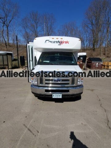 2014 Ford E-450 Shuttle Bus