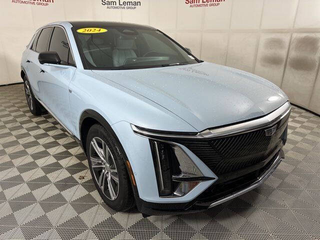 Used 2024 Cadillac LYRIQ Luxury 1 with VIN 1GYKPPRK1RZ110172 for sale in Bloomington, IL
