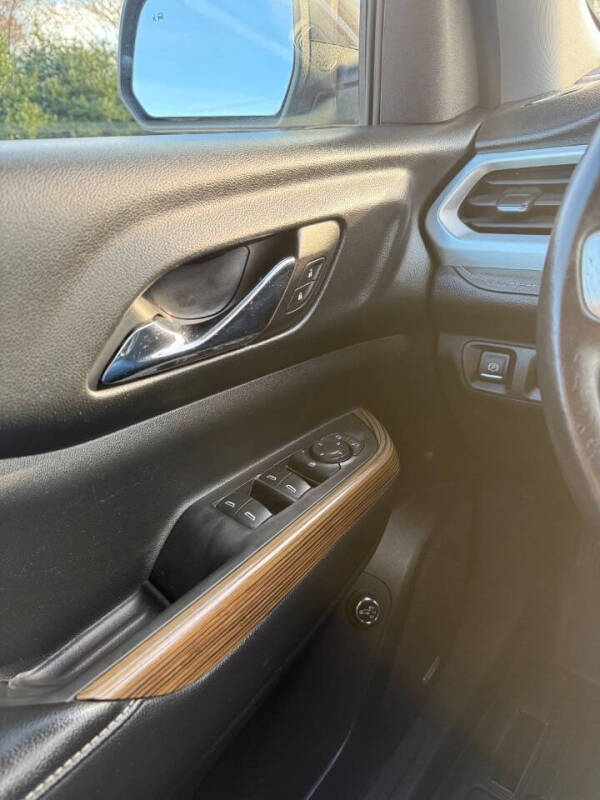 2017 GMC Acadia SLE-2