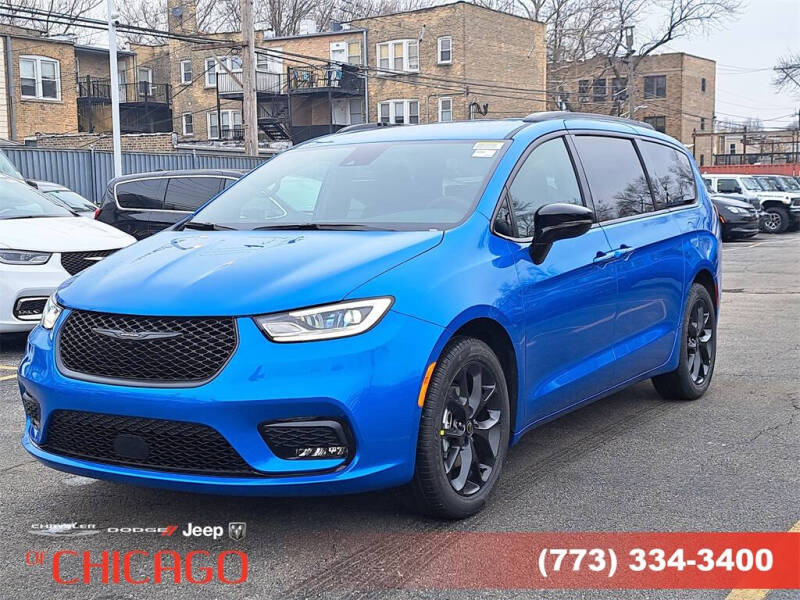 2026 Chrysler Pacifica Select