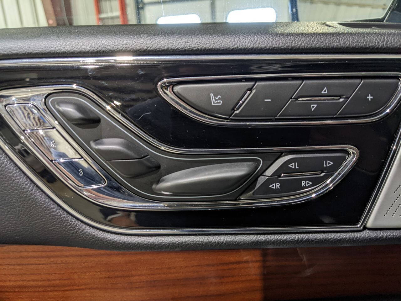 2019 Lincoln Navigator for sale at LIDTKE MOTORS in BEAVER DAM, WI