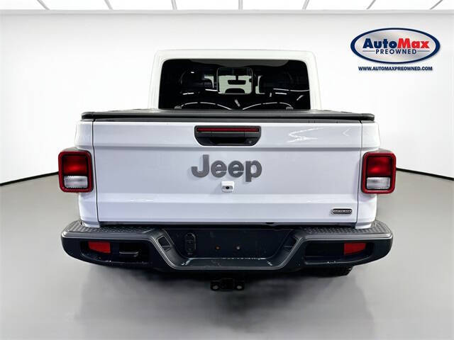 2022 Jeep Gladiator Overland