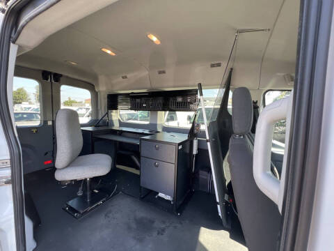 2018 Ford Transit 150 XLT