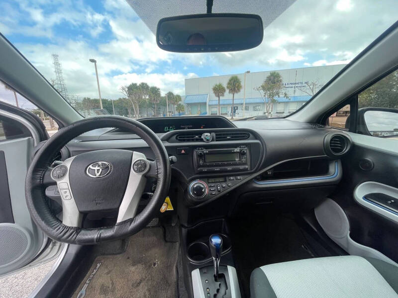 2013 Toyota Prius c One