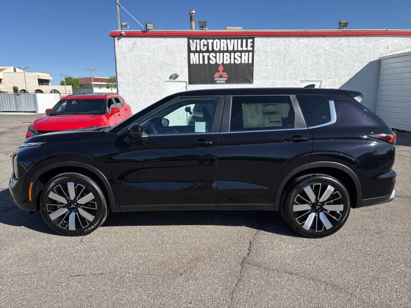 2025 Mitsubishi Outlander SE