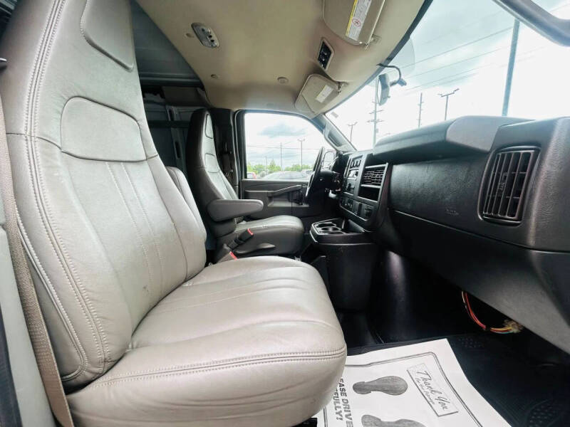 2020 Chevrolet Express 2500