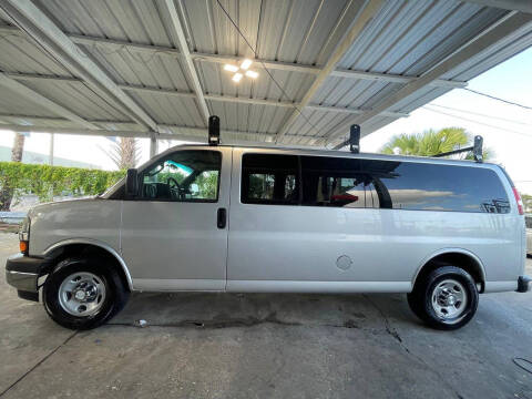 2017 Chevrolet Express LT 3500