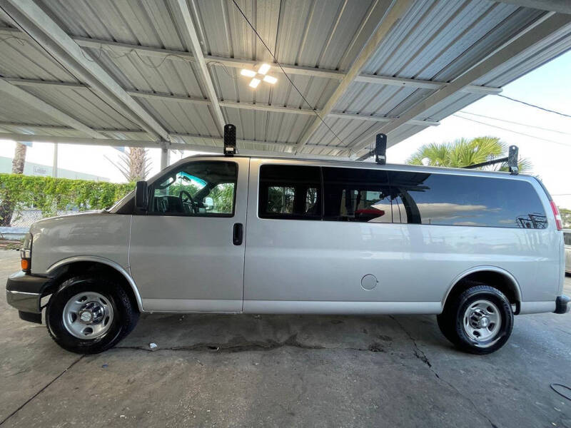 2017 Chevrolet Express LT 3500