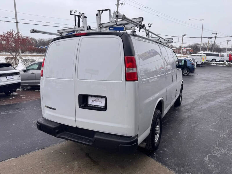 2021 Chevrolet Express 2500