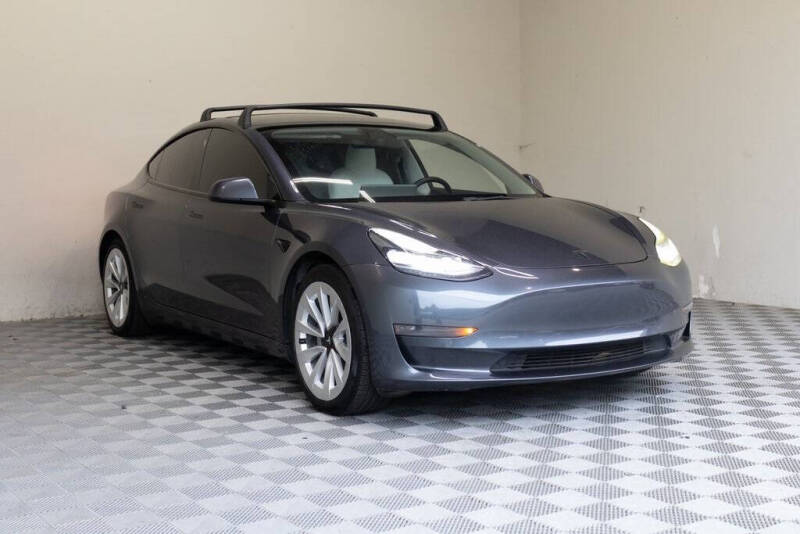 2021 Tesla Model 3 Standard Range Plus