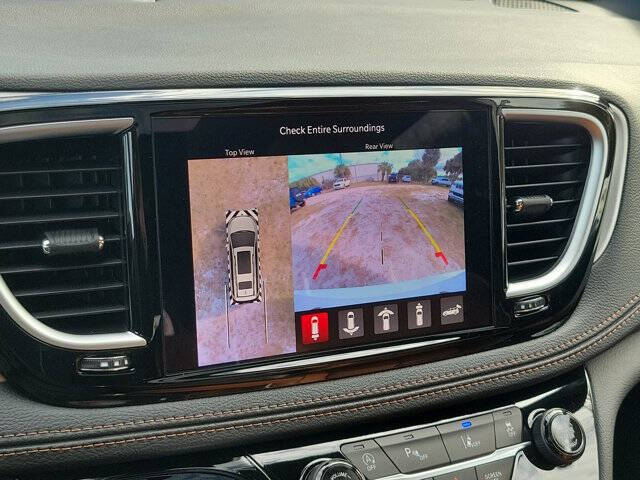 2026 Chrysler Pacifica Pinnacle