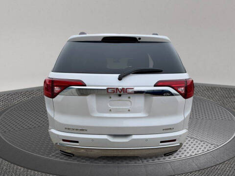 2017 GMC Acadia Denali