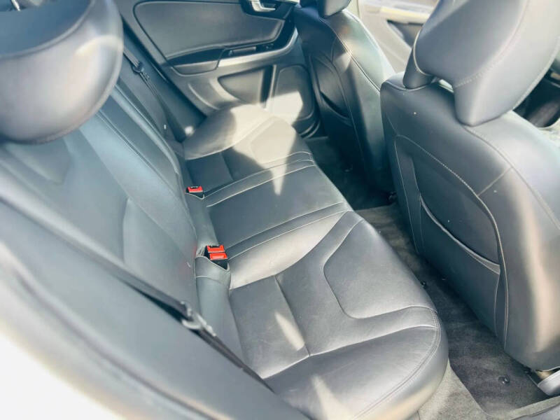 2016 Volvo S60 T5 Drive-E Premier