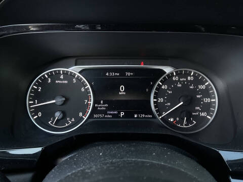 2024 Nissan Pathfinder SV