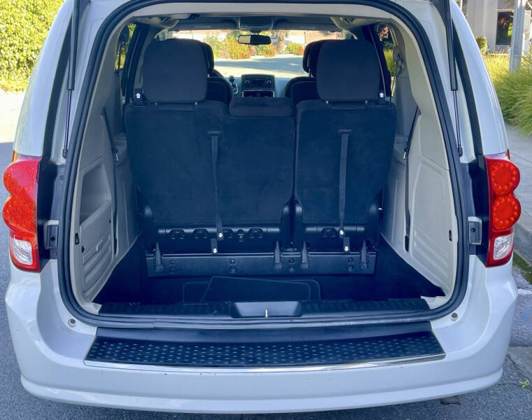 2015 Dodge Grand Caravan SE