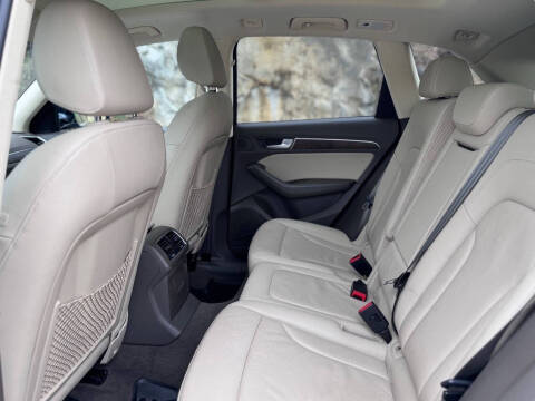 2017 Audi Q5 2.0T quattro Premium