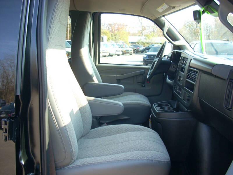 2024 GMC Savana LS 3500