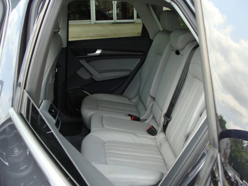 2020 Audi Q5 quattro Premium Plus 45 TFSI