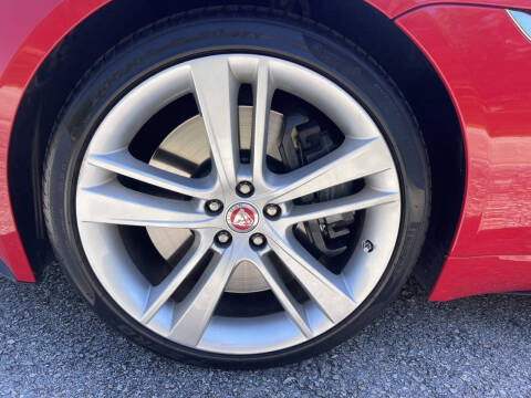 2015 Jaguar F-TYPE V8 S