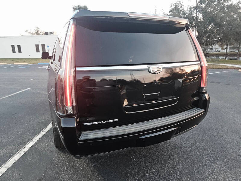 2017 Cadillac Escalade ESV Premium Luxury