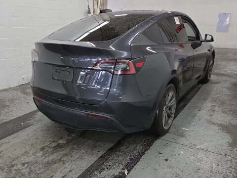 2025 Tesla Model Y Long Range