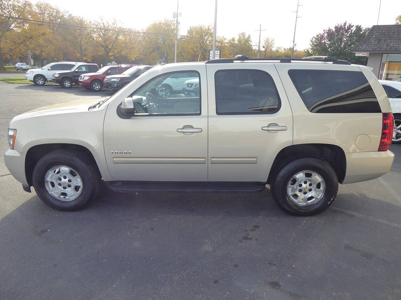 2011 Chevrolet Tahoe for sale at Lakeshore Autos in Holland, MI