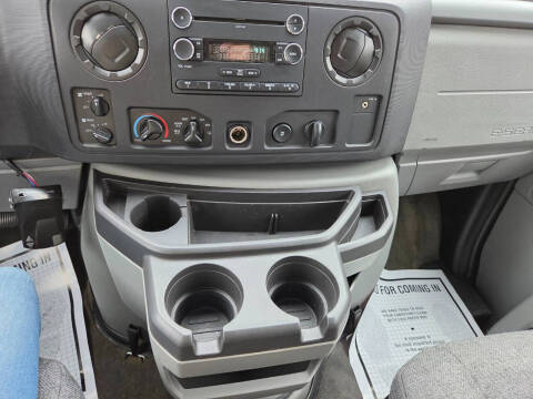 2012 Ford E-Series E-350 SD XLT