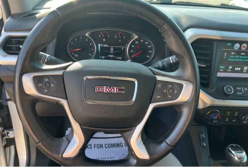 2018 GMC Acadia SLE-2