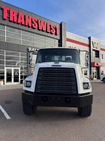 2013 Freightliner 108 SD