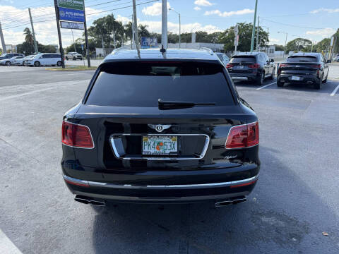 2020 Bentley Bentayga Hybrid