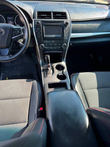 2017 Toyota Camry LE