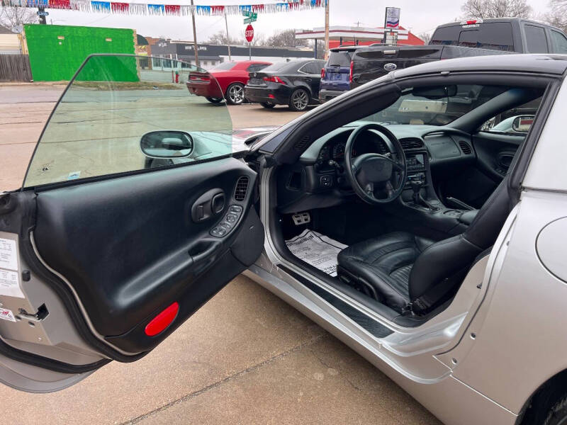 2004 Chevrolet Corvette