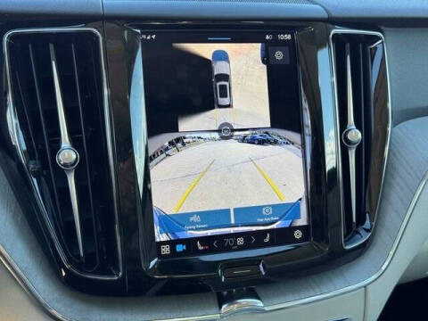 2025 Volvo XC60 T8 Plus Dark Theme