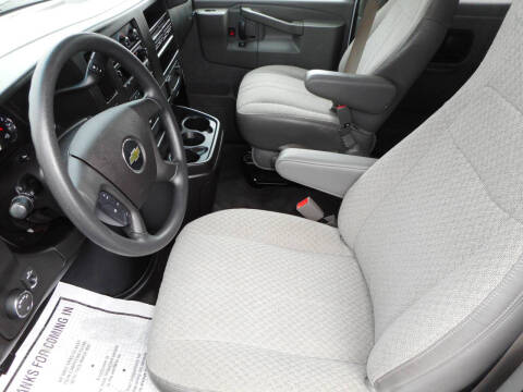 2017 Chevrolet Express LT 3500